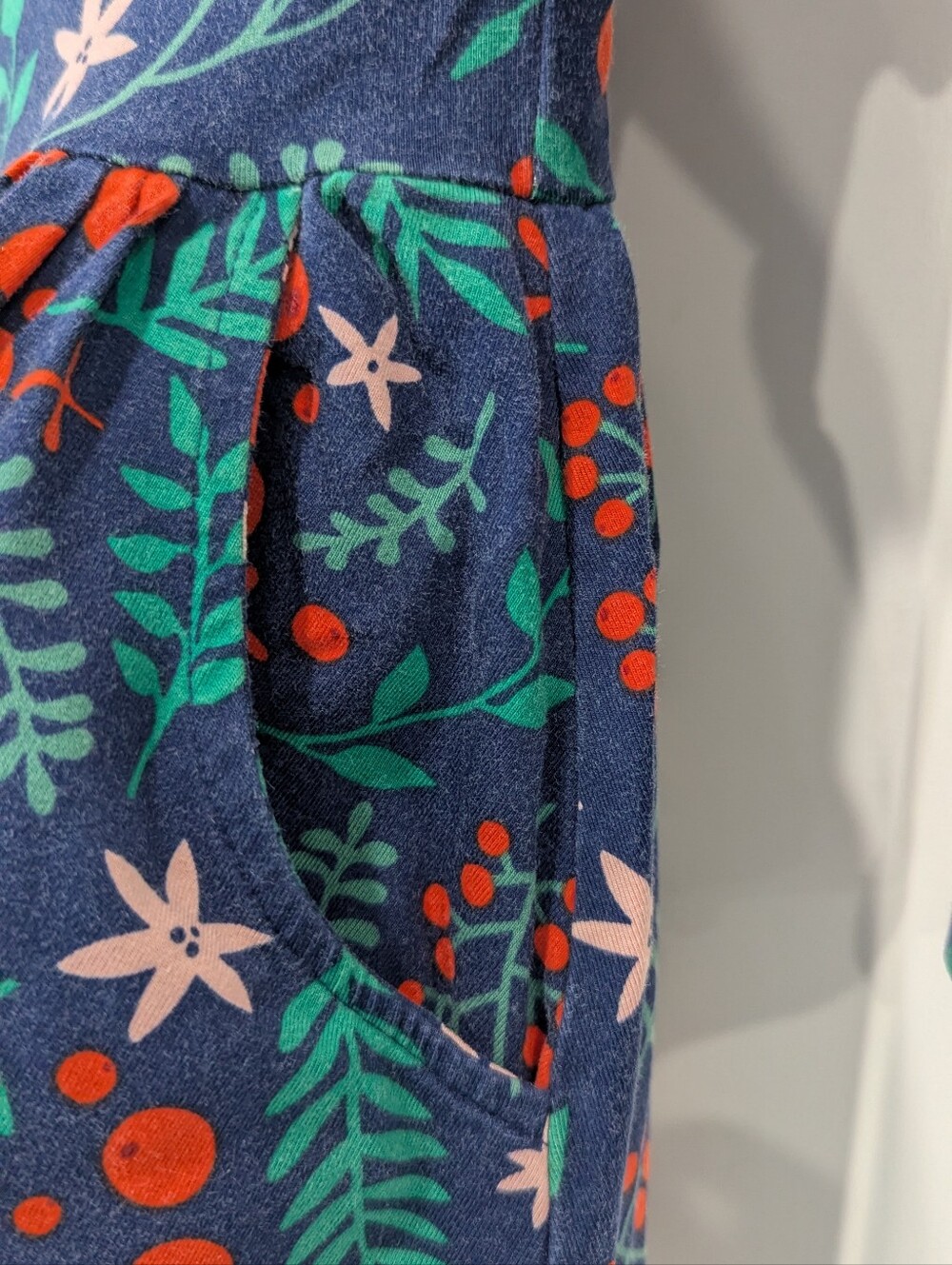 Hanna Andersson Kids Dress Winter Berries Red Navy Blue Cotton Girls Size 3T 90 - Picture 4 of 6